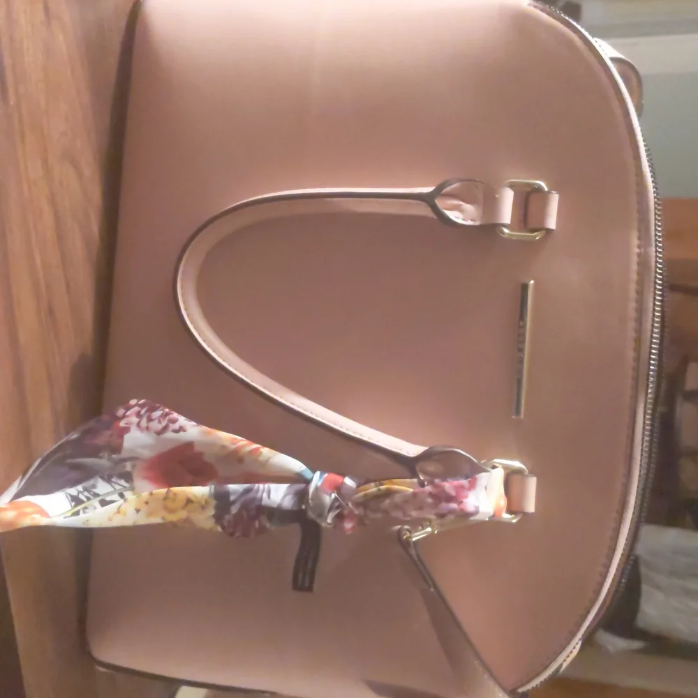 Anne Klein light pink Satchel - Picture 2 of 16